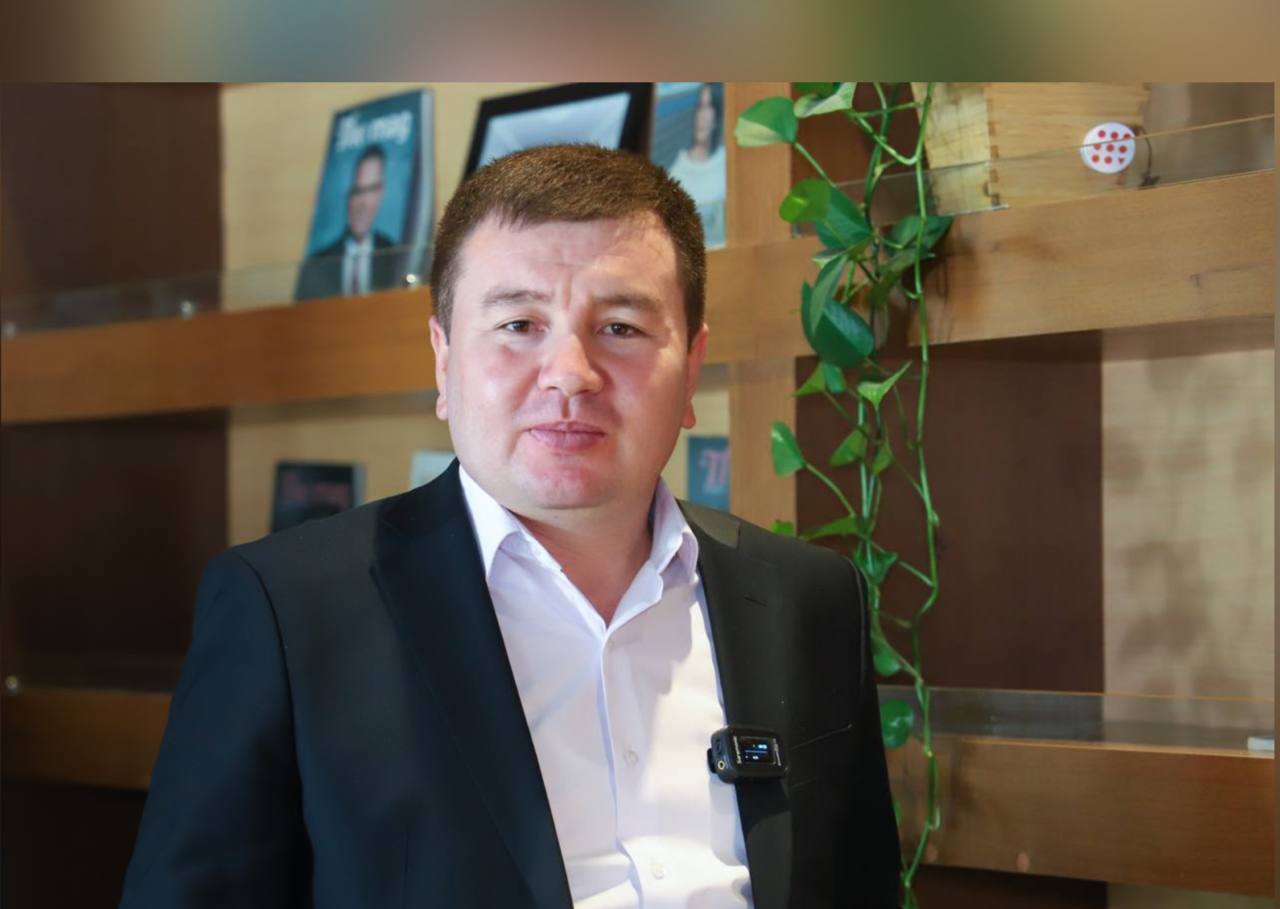 “Vazirlik mutasaddilarining oxirgi bor qachon jurnalistlar qarshisiga chiqqanini eslolmayman” — Ilyos Safarov