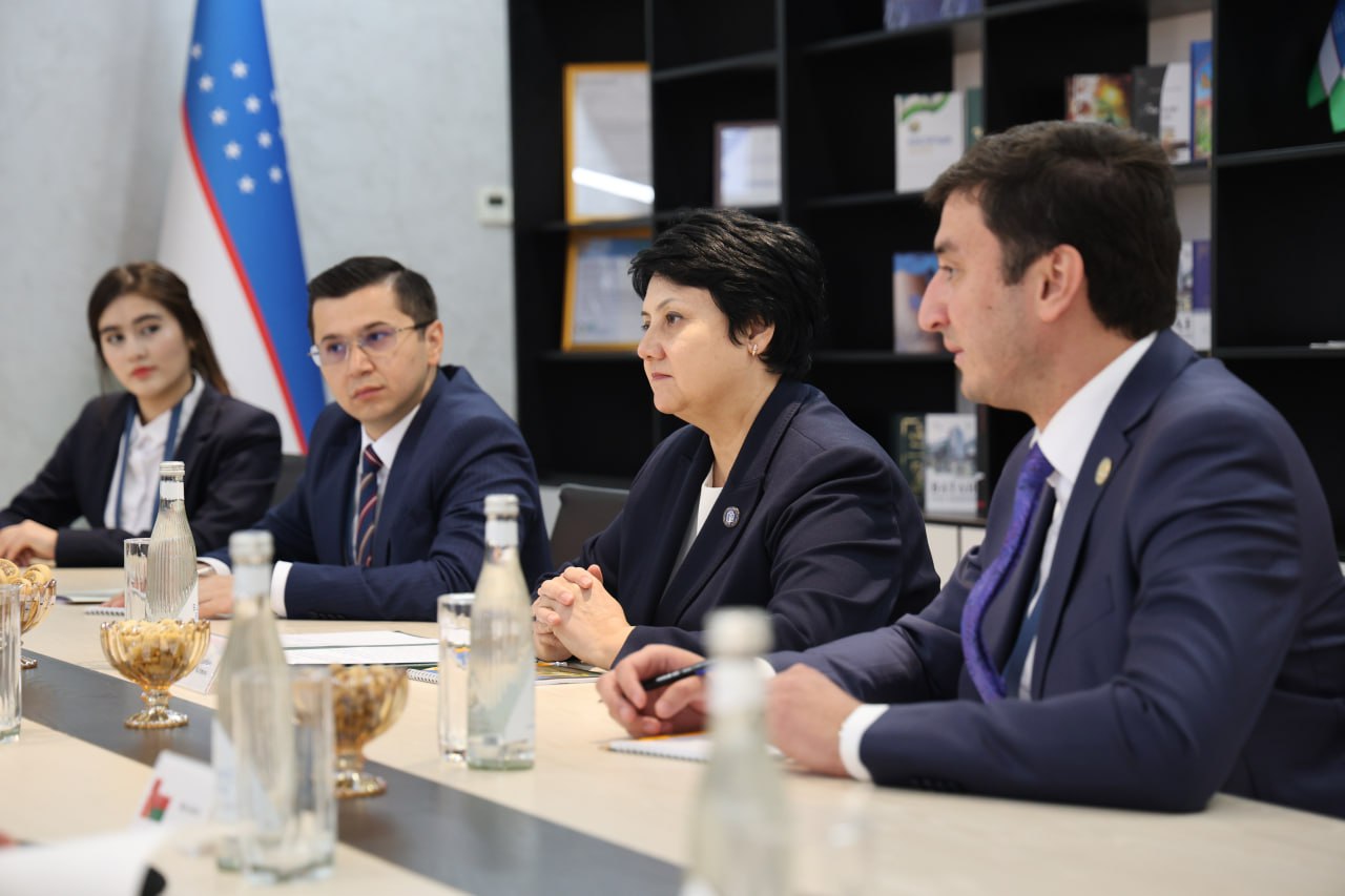 Vazir E’zoza Karimova YUNESKO 43-sessiyasi doirasida bir qator Ta’lim vazirlari bilan uchrashdi