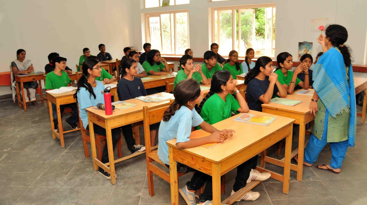 O‘quvchisi kam bo‘lgan maktablar yopilmoqda — Hindiston