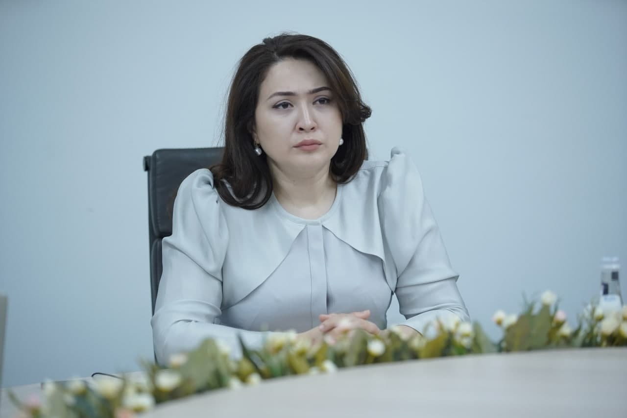 Hilola Umarova o‘qituvchilarga va’da qilingan imtiyozlar haqida nima deydi?