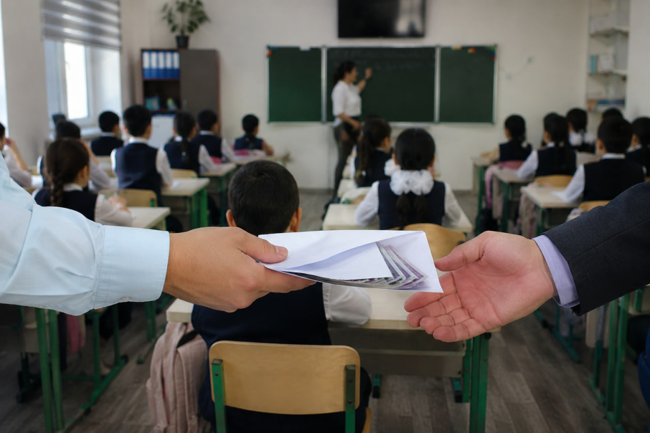 Ayrim davlat maktablarida oyiga 29 mln so‘mlik pullik sinf ochilmoqda, bu Konstitutsiyaga zid