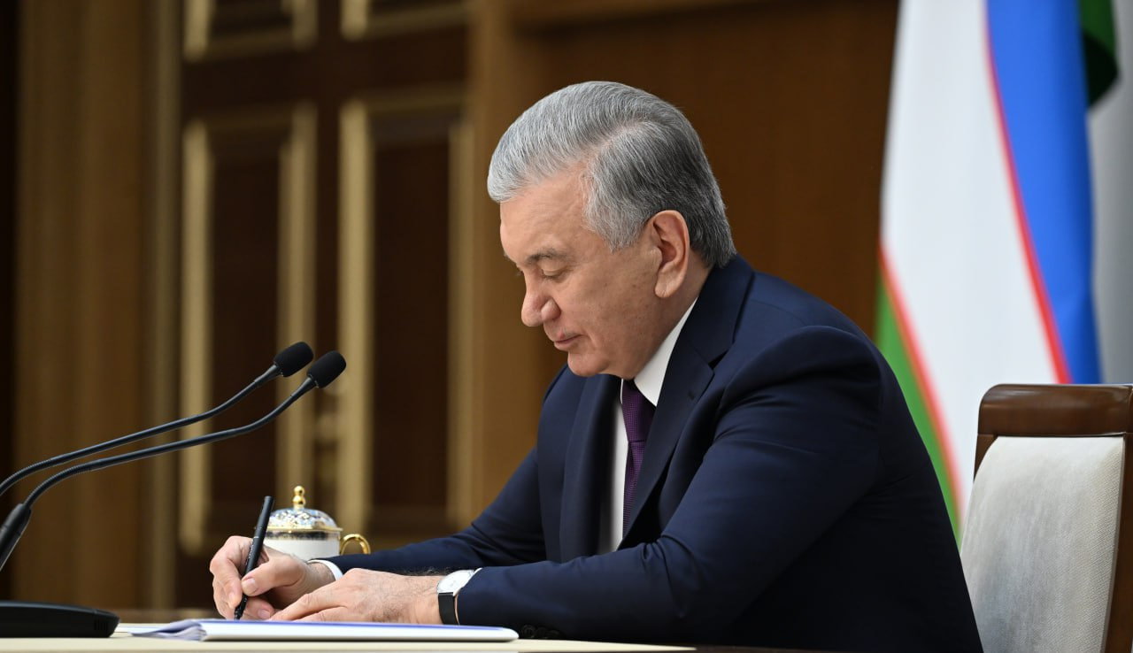 Prezident bolalarga nisbatan jinsiy jinoyatlar uchun umrbod ozodlikdan mahrum qilish jazosini joriy etish haqidagi qonunni imzoladi